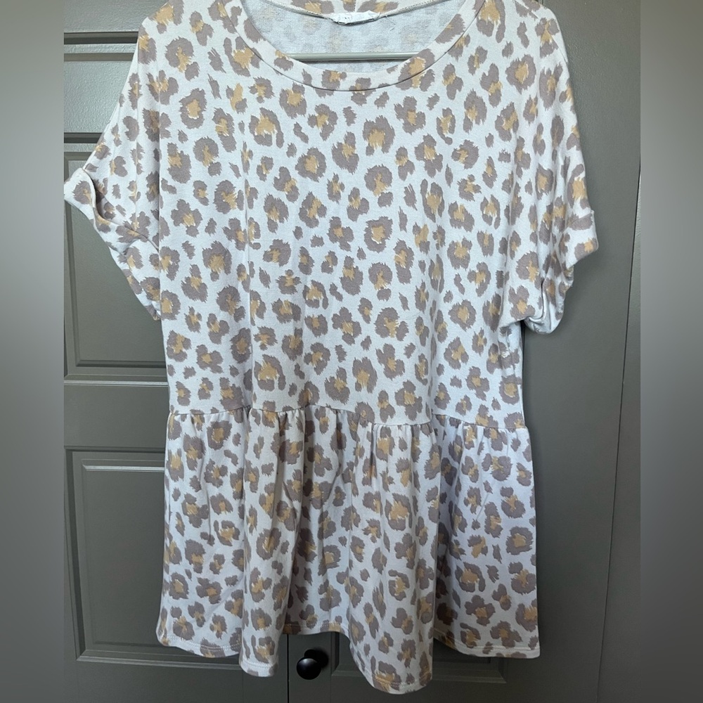 Short Sleeve Peplum Cheetah Top